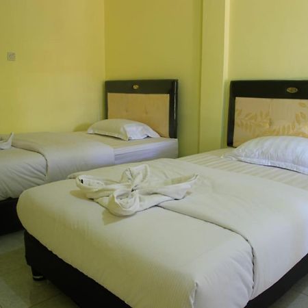 ויינגפו Pondok Wisata Dan Restoran Elim מראה חיצוני תמונה