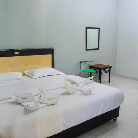 ויינגפו Pondok Wisata Dan Restoran Elim מראה חיצוני תמונה