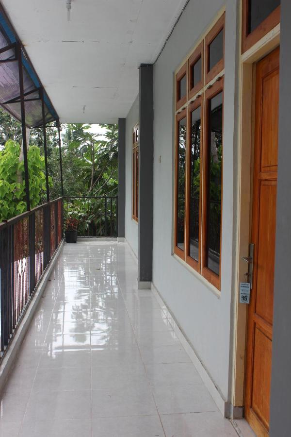 ויינגפו Pondok Wisata Dan Restoran Elim מראה חיצוני תמונה
