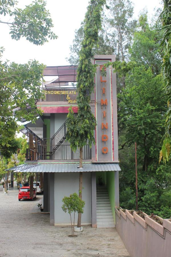 ויינגפו Pondok Wisata Dan Restoran Elim מראה חיצוני תמונה