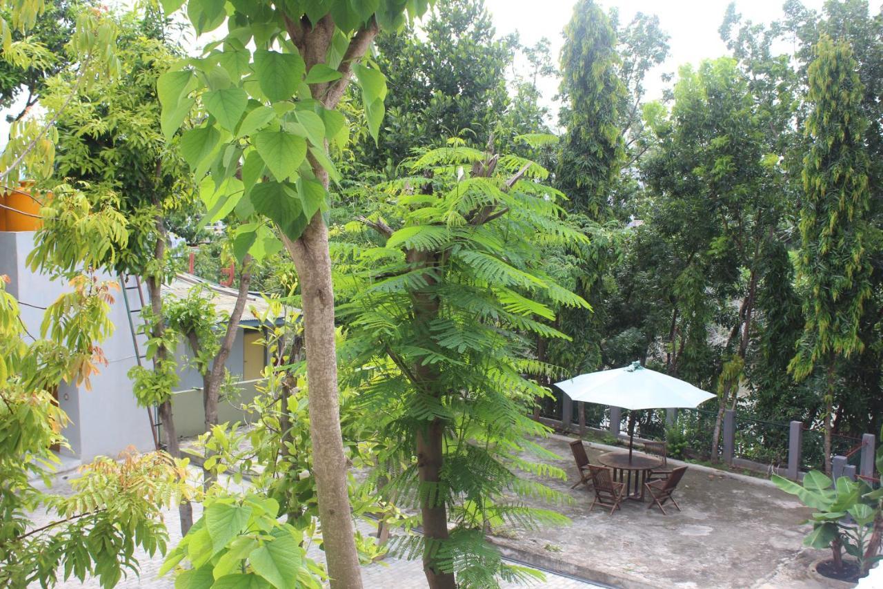 ויינגפו Pondok Wisata Dan Restoran Elim מראה חיצוני תמונה