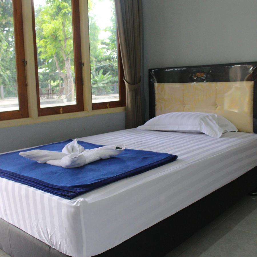 ויינגפו Pondok Wisata Dan Restoran Elim מראה חיצוני תמונה