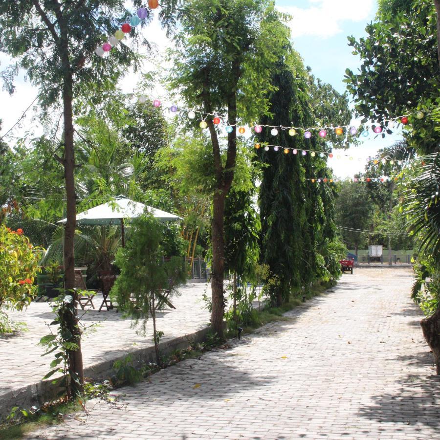 ויינגפו Pondok Wisata Dan Restoran Elim מראה חיצוני תמונה