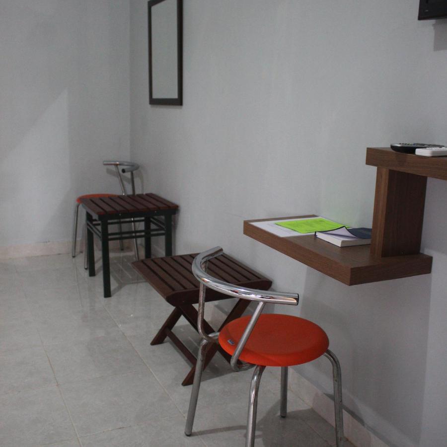 ויינגפו Pondok Wisata Dan Restoran Elim מראה חיצוני תמונה