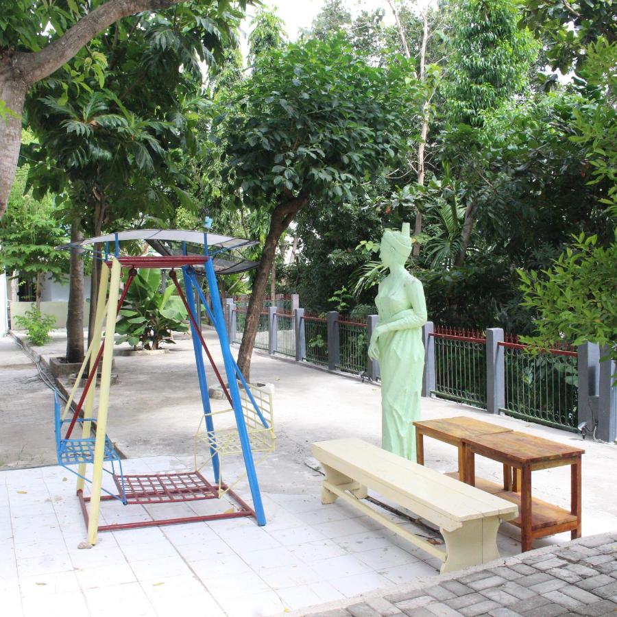 ויינגפו Pondok Wisata Dan Restoran Elim מראה חיצוני תמונה