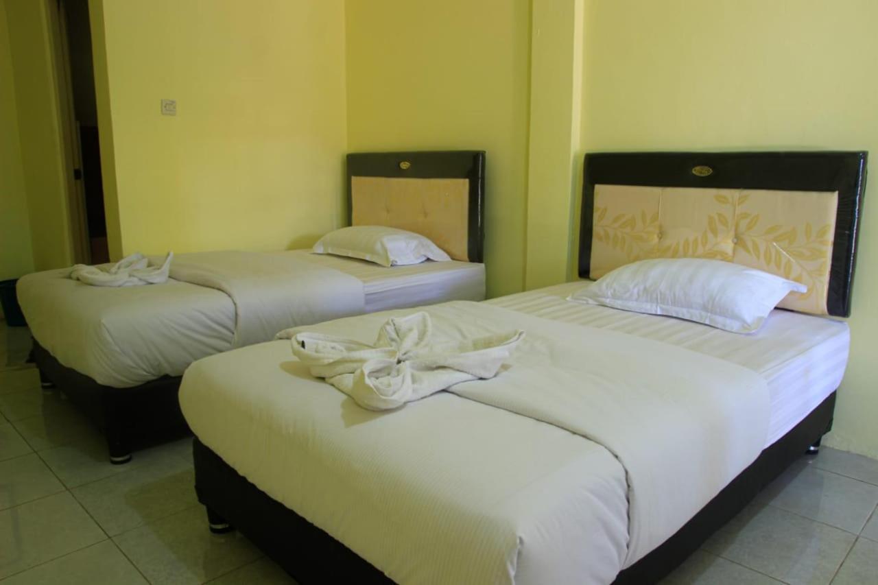 ויינגפו Pondok Wisata Dan Restoran Elim מראה חיצוני תמונה