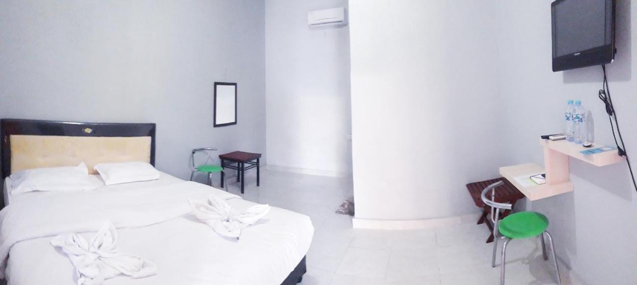 ויינגפו Pondok Wisata Dan Restoran Elim מראה חיצוני תמונה